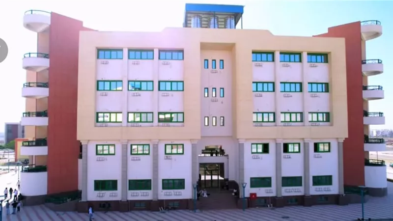 جامعة سوهاج تستضيف اختبارات «علماء المستقبل» لطلاب 6 محافظات