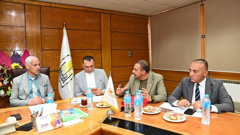 رئيس جامعة أسيوط