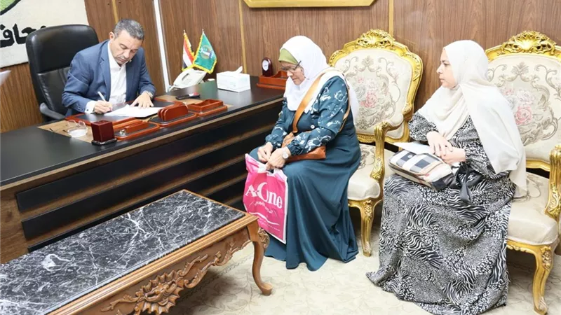 محافظ المنوفية يستجيب.. مساعدات مالية ومستلزمات دراسية وفرصة عمل لعدد من المواطنين