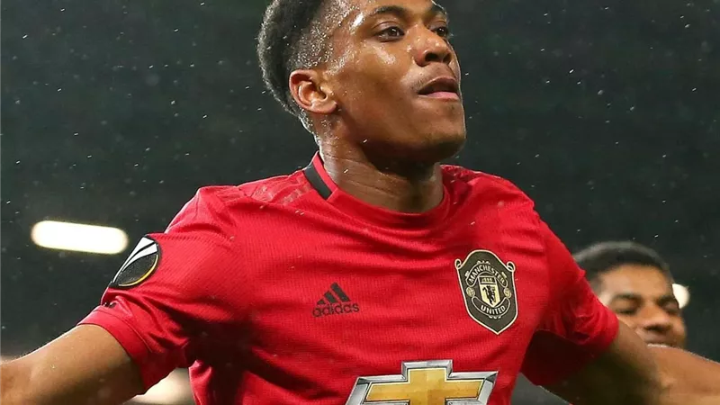 مارسيال يرفض 10 ملايين يورو من الاتحاد الليبي ويقترب من مالاجا