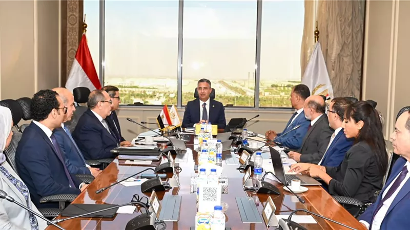 التموين تبحث مع البنك الإسلامي للتنمية توسيع التمويل لمشروعات الأمن الغذائي والصوامع