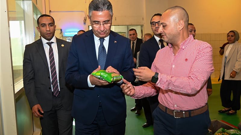 وزير التموين 